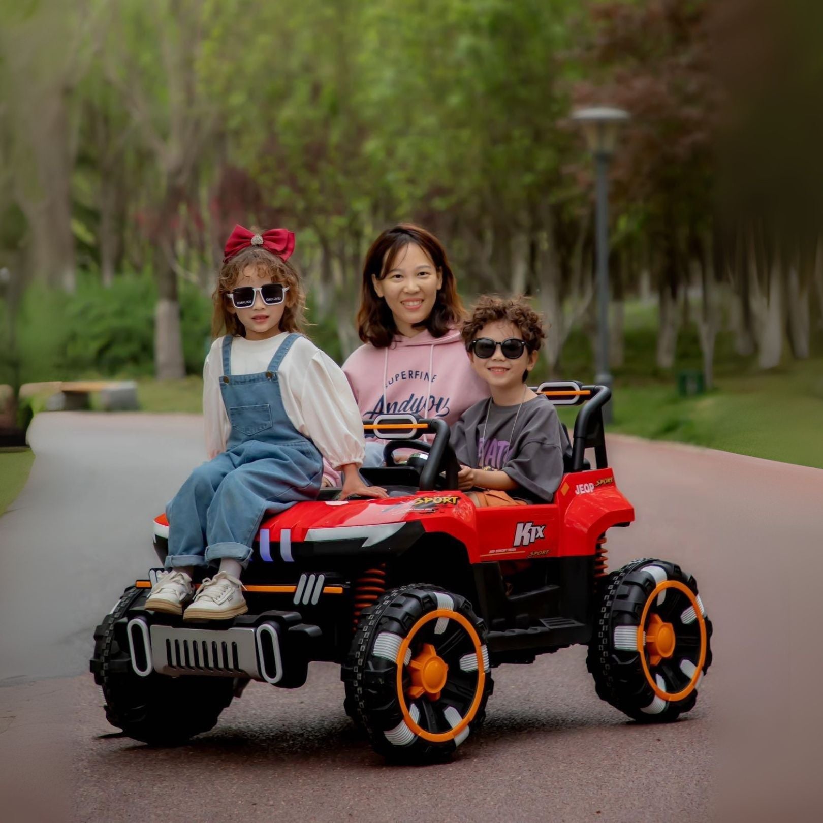 8688 Premium 2-Seater 4x4 Jeep